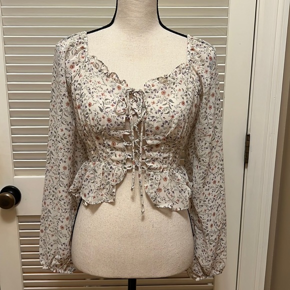 Aidan Lace Up Crop Top in Ivory Multi, Size Small - Picture 4 of 17